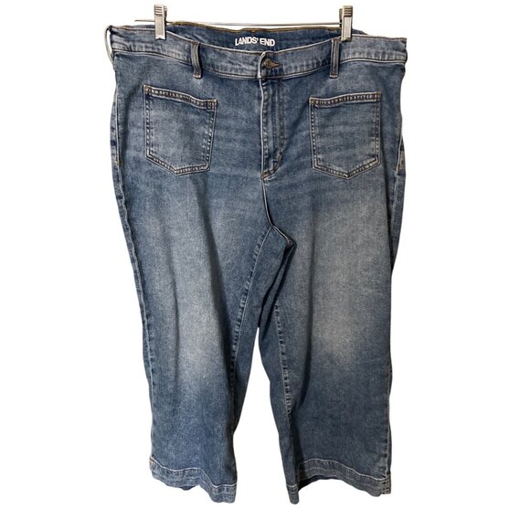 Lands End Womens Denim Capri Jeans Size 18W Relaxed Fit Mid Rise  Stretch - Picture 1 of 16